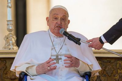 Pope appears before crowd in St. Peter’s Square, 2 weeks after his release from hospital