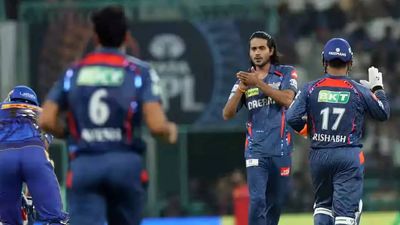 'Hanji.. yahi hai': Rishabh Pant fulfils Digvesh Rathi's long-awaited dream - WATCH