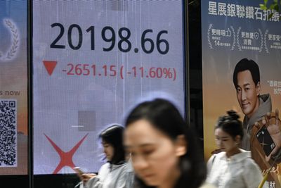 Hong Kong stock market plunges most since ’97 crisis amid tariffs panic