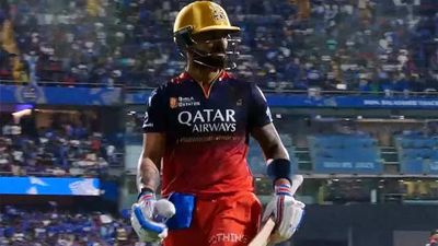 Virat Kohli smashes bat, throws gloves in anger after dismissal vs Mumbai Indians