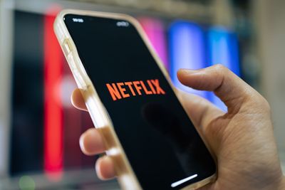 Why Netflix Is a Good Stock to Buy as Markets Crash on Tariff Worries