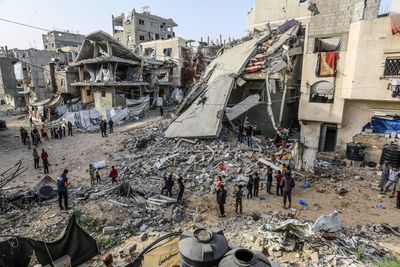 UK lawyers accuse 10 Britons who fought for Israel in Gaza of war crimes