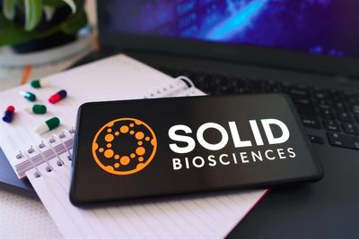 Can Solid Biosciences Challenge Sarepta in the DMD Market?