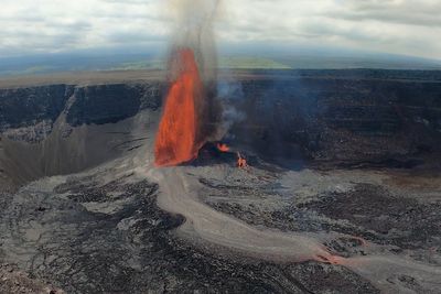 Lava fountains feared as Hawaii’s Kilauea volcano continues to erupt