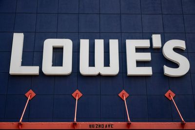 Lowe's Stores Closing All Locations for 24 Hours