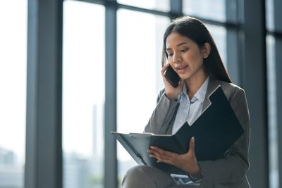 5 tips from experts to ride out the financial storm: 'The answer isn't panic—it's planning'
