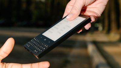 Minimalist phones are the dumbphones of the modern era