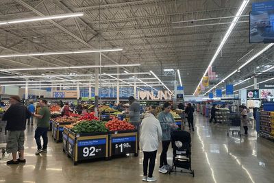 Walmart worries Wall Street by yanking its economic expectations report amid tariff uncertainty