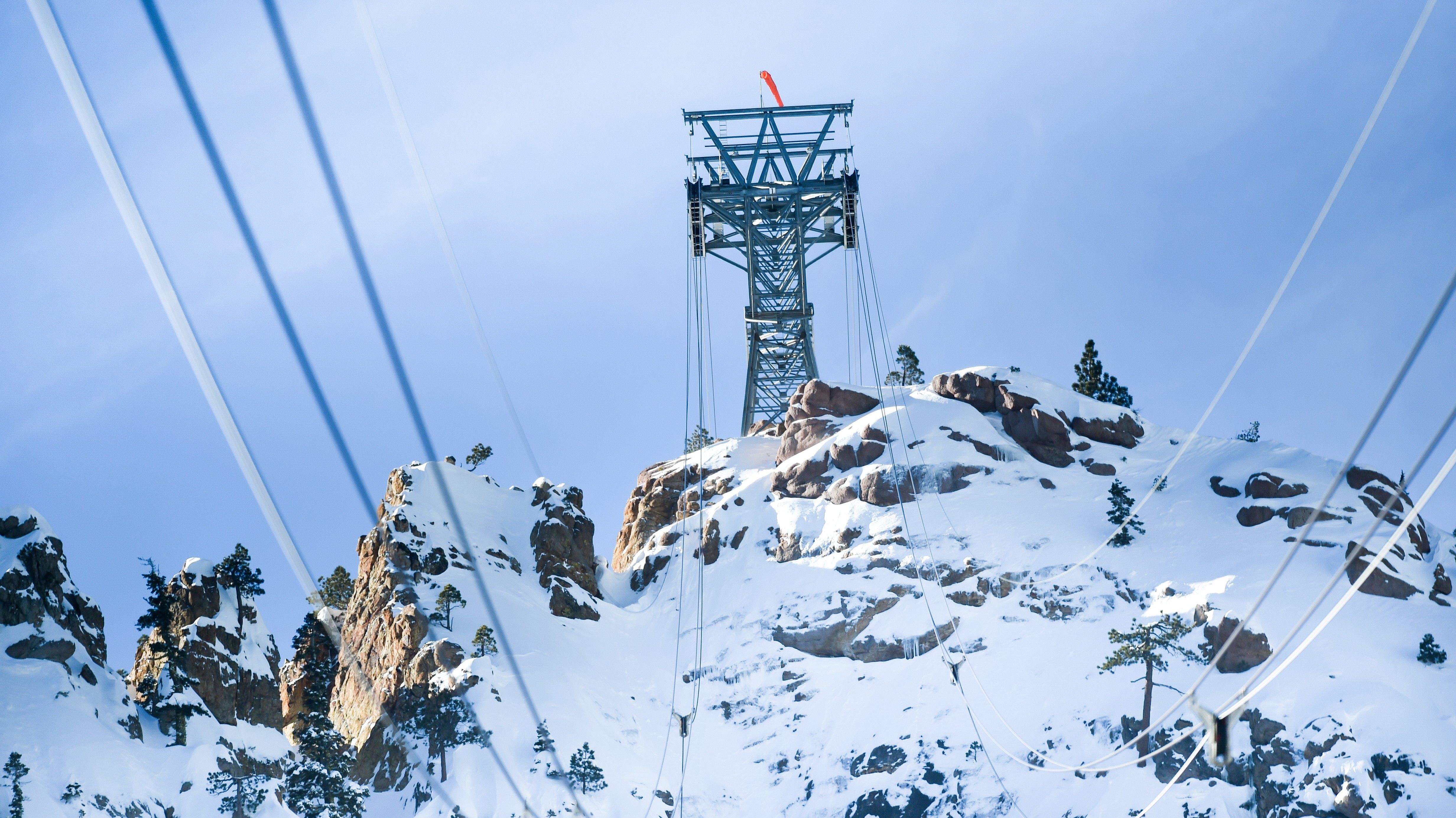 Former Dartmouth ski racing champion, 26, dies in Palisades Tahoe accident – inkl