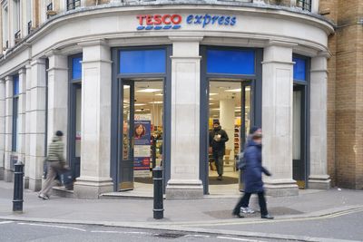Tesco declares new supermarket price war to see off threat from Asda revival