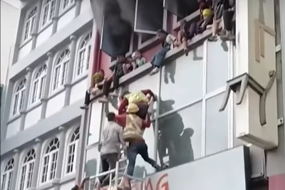Australian girl dies as fire erupts in Singapore cooking class