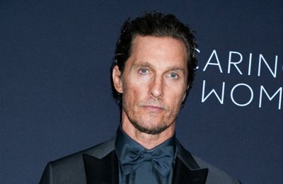 Matthew McConaughey reflects on losing his father in his early twenties: 'A safety net had gone...'