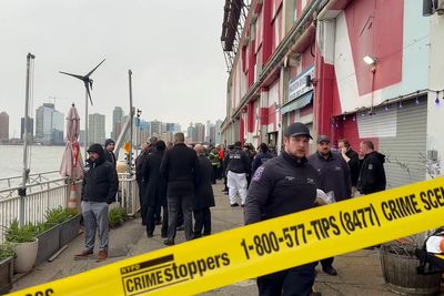 Six people have died in a helicopter crash in the Hudson River in New York City, an AP source says