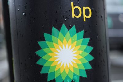 BP lowers outlook for gas production in first quarter and flags ‘weak’ trading