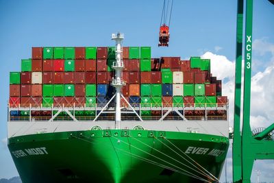 Meeting on shipping emissions could result in the world's first global carbon tax