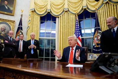 ‘There’s no way’: Experts doubt Trump team’s plan to reach 90 trade deals in three months