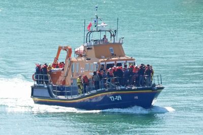 Record number of migrants cross Channel in first four months of year