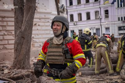 At least 32 dead as Russian missile strike hits Ukrainian city of Sumy on Palm Sunday