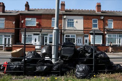 Birmingham bin strike crisis continues as refuse workers reject ‘totally inadequate’ pay deal