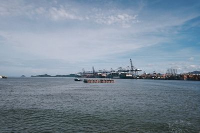 How Small Businesses Can Scale with International Trade
