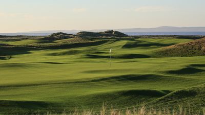The Machrie Links: Golf Course Review, Tee Times and Key Info