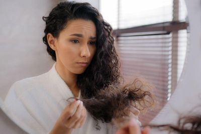 What Alesha Dixon’s hair stylist would do to avoid frizz on rainy days