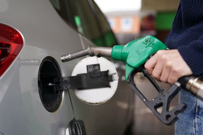 Inflation falls to just 2.6% as cost of filling up the car drops on lower oil price