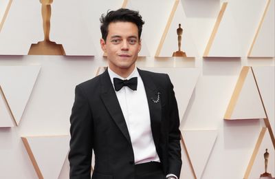 Rami Malek decided to 'learn from other actors' so he could improvise on the set of The Amateur