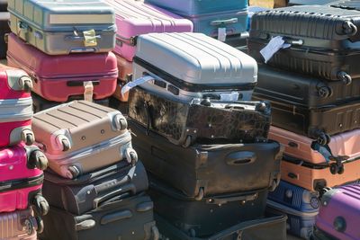 Freeze-dried chicken feet to a toilet seat: The weirdest items found in US unclaimed baggage