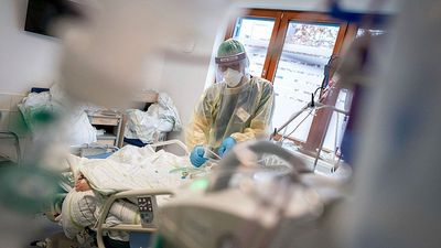Doctor charged with murdering 15 palliative care patients in Germany, prosecutors say
