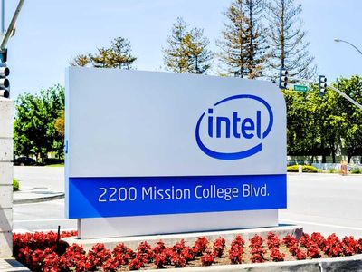 Is Intel Stock a Buy, Sell, or Hold on Altera Stake Sale?