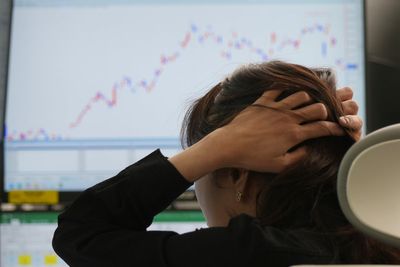 Asian shares mark moderate gains in the face of anxiety over Trump's trade war