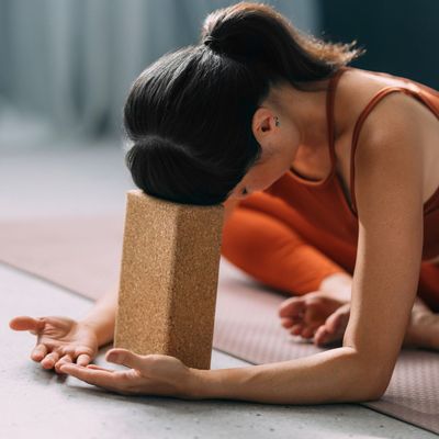 Short on time but keen to boost body and mind? Top experts share their go-to 10-minute yoga flows