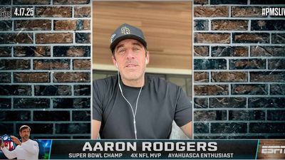 Aaron Rodgers Shared the Blunt Message He Gave Steelers About His NFL Future
