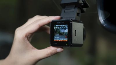 This small, affordable 4K dash cam has a unique ‘enhance’ trick for license plates and signs