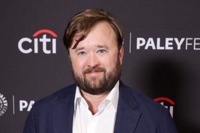 Haley Joel Osment issues groveling apology after being filmed using antisemitic slur in arrest video