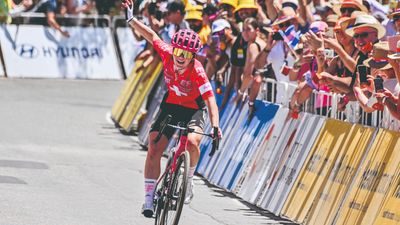 How do the pros train? Noemi Rüegg's 26 hour training week