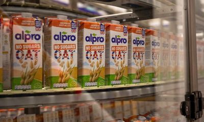 Oat milk rises to top as Britain’s preferred plant-based drink