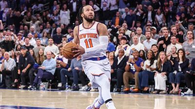 Tom Thibodeau Had a Perfect Line About Jalen Brunson's Trip to the Locker Room