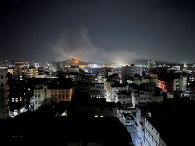 US air strikes on Yemen kill 12, Houthis say