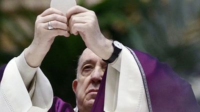 Pope's body to be moved to St Peter's Basilica on Wednesday, countries declare days of mourning