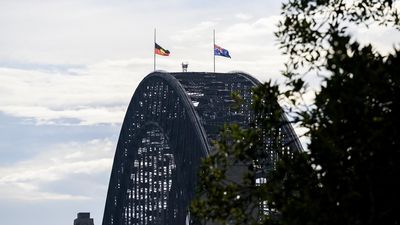 Election campaign at half-mast as leaders remember Pope