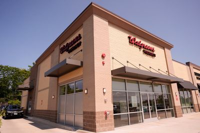 Walgreens to pay up to $350 million in U.S. opioid settlement