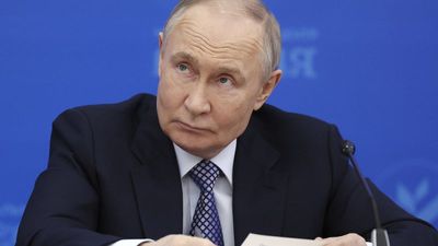 Putin open to direct 'discussions' with Ukraine as international pressure mounts
