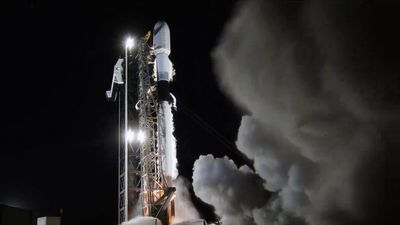 SpaceX launches European reentry capsule on 'Bandwagon-3' rideshare mission (video)