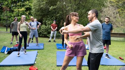 Neighbours spoilers: WHO flirts with married man Andrew?