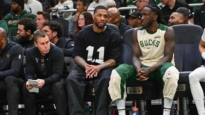 Damian Lillard Announces Bucks Return After Month-Long Absence
