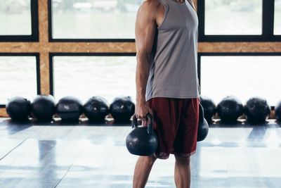An expert trainer says ‘this is the best thing you can do with kettlebells’ to build full-body strength and muscle