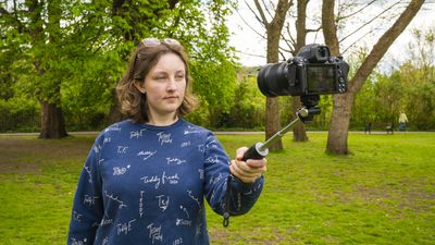 SmallRig SR-RG2 review: mini-tripod, selfie-stick, camera grip and remote control in one