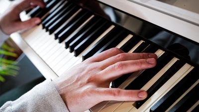 How we test digital pianos